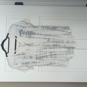 Black and white T-shirt